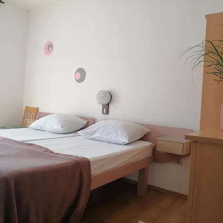 With A Parking Space Palit, Rab - 14996 Apartment