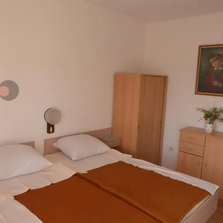 With Parking Space Palit, Rab - 14996 * Palit