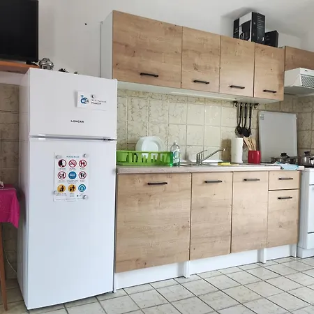 Appartamento With Parking Space Palit, Rab - 14996 Palit